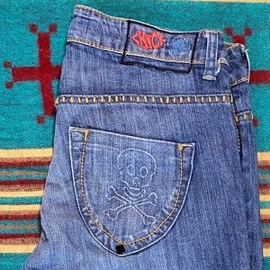 💀 Chick Skull Pocket Jeans Size 30, 32L 👖